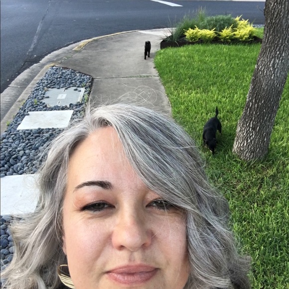 Meet your Posher, Rebekah - Picture 6 of 6